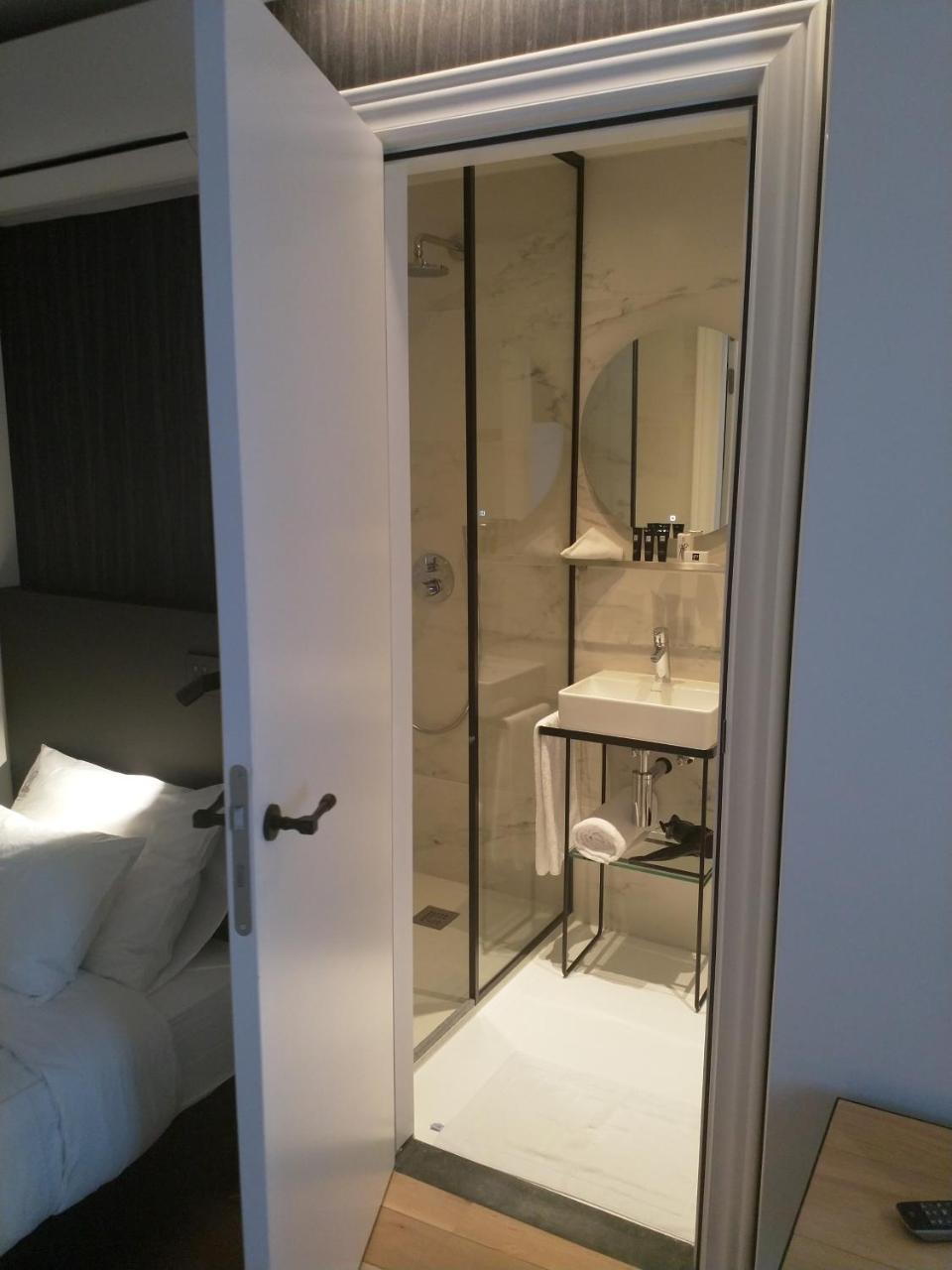 Hotel Kronacker Tienen Bagian luar foto